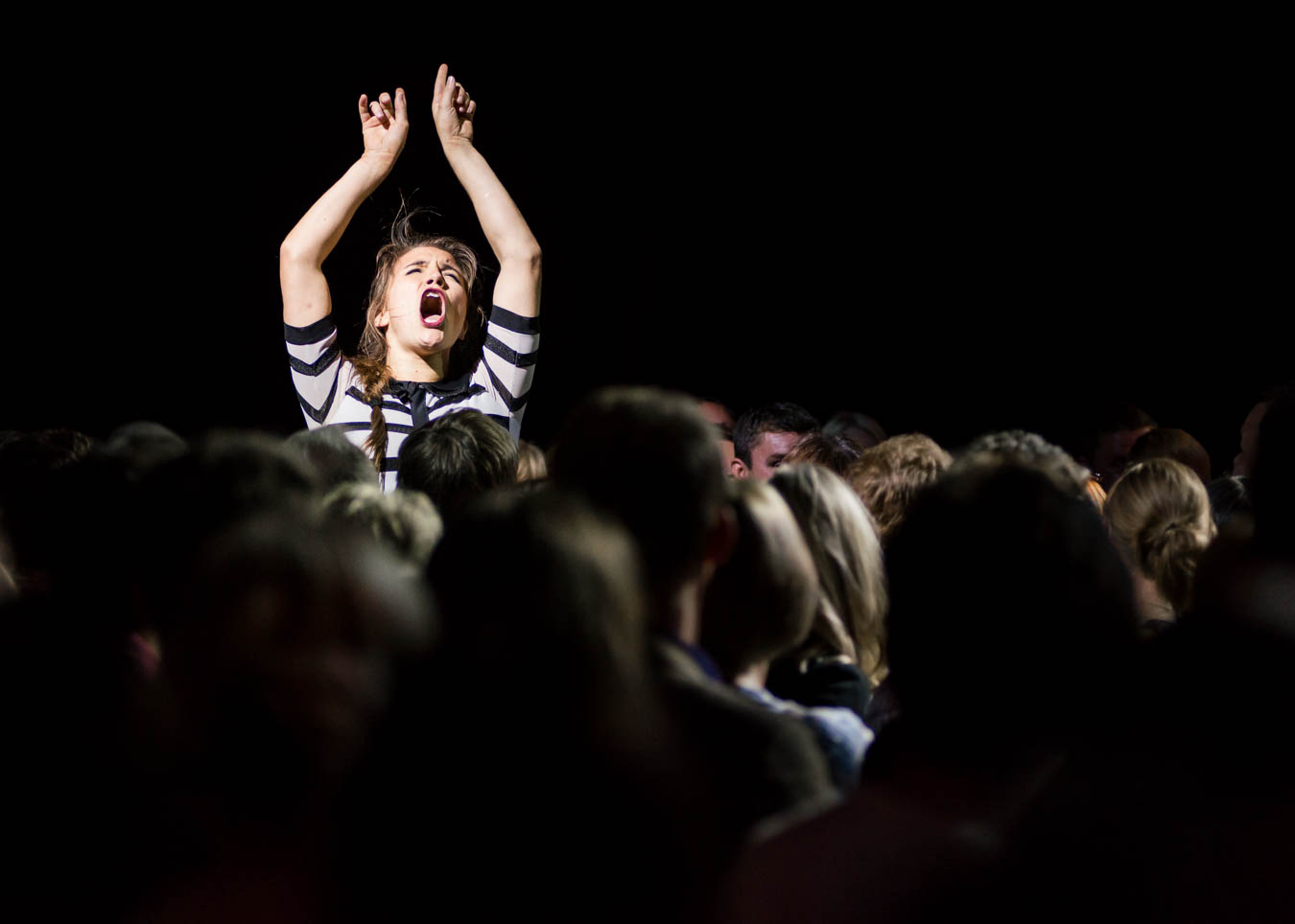 Performer and audience at Edinburgh Fringe show